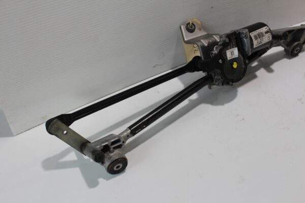 Mercedes Benz W176 W117 A CLA Class Wiper Motor Assembly A1768200140