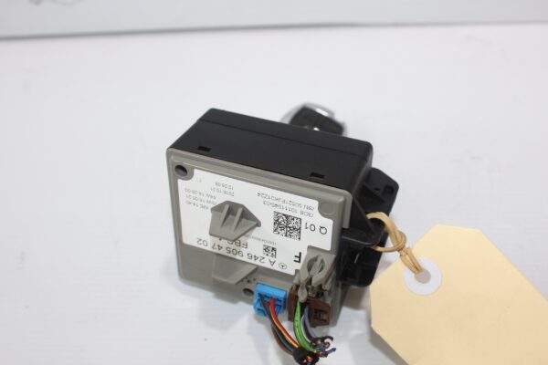 Mercedes Benz W176 W117 A CLA Class Ignition Barrel Switch w Key A2469054702