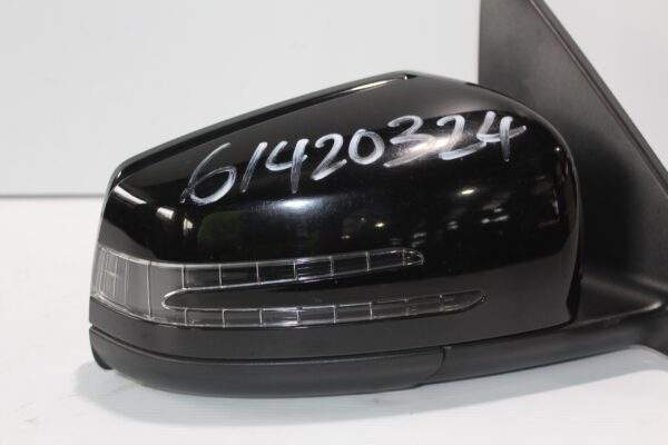 Mercedes Benz W204 C63 Drivers Side Mirror Electric Fold A2048103076 A2048107493