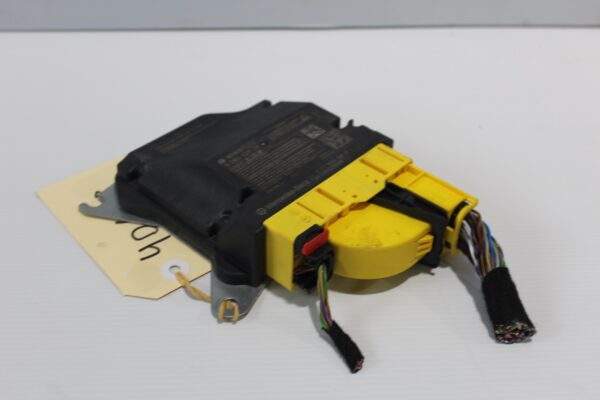Mercedes Benz W177 A Class SRS Airbag Control Unit Module A1779002410