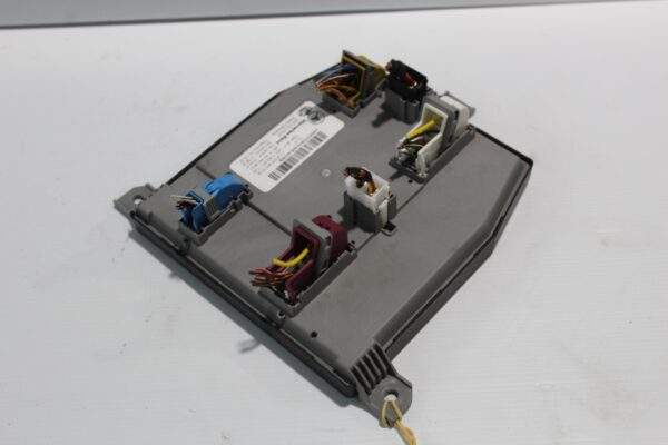 Mercedes Benz W205 C300 Front SAM Control Unit Module A2059007539, A2059007845