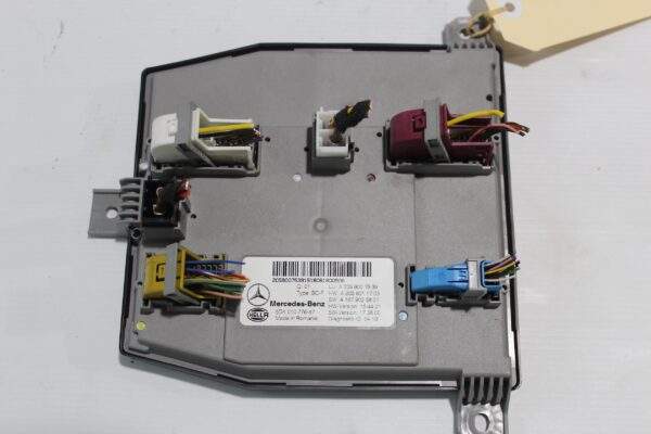 Mercedes Benz W205 C300 Front SAM Control Unit Module A2059007539, A2059007845