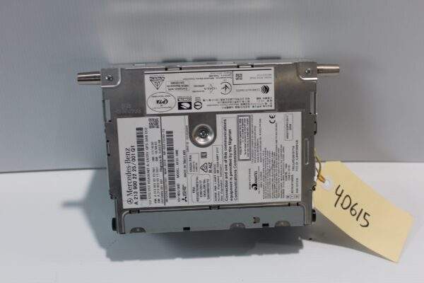 Mercedes Benz W205 Headunit Radio Multimedia Control Unit Module A2139002225