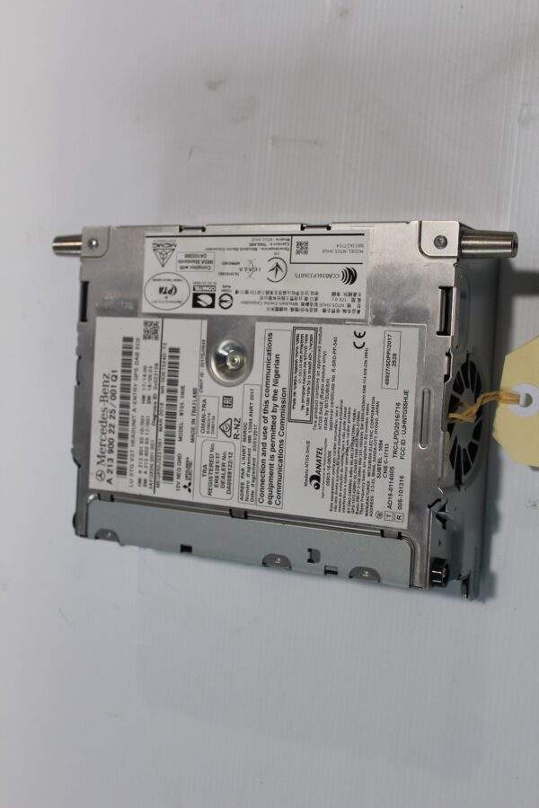 Mercedes Benz W205 Headunit Radio Multimedia Control Unit Module A2139002225