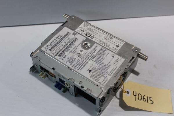 Mercedes Benz W205 Headunit Radio Multimedia Control Unit Module A2139002225