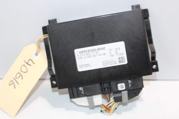 Mercedes Benz W205 W213 C E Class Door Control Unit Module A2139002722
