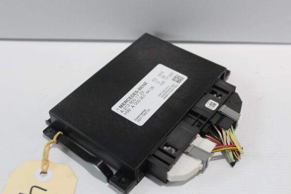 Mercedes Benz W205 W213 C E Class Door Control Unit Module A2139002722
