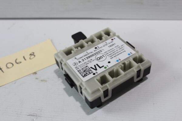Mercedes Benz W177 W118 W205 W213 Door Control Module A2139002022