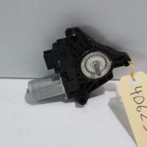 Mercedes Benz W205 C Class Rear Window Motor A2139060502 - Image 2