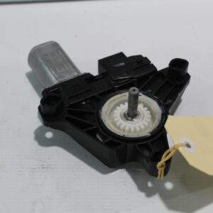 Mercedes Benz W205 C Class Rear Window Motor A2139060502 - Image 9