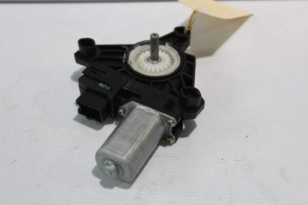 Mercedes Benz W205 C Class Rear Window Motor A2139060502