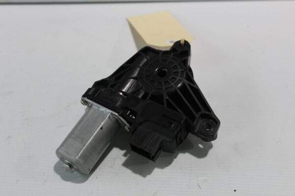 Mercedes Benz W205 C Class Rear Window Motor A2139060502