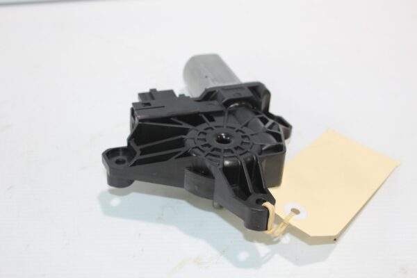 Mercedes Benz W205 C Class Rear Window Motor A2139060502