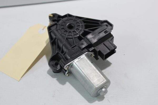 Mercedes Benz W205 C Class Rear Window Motor A2139060502