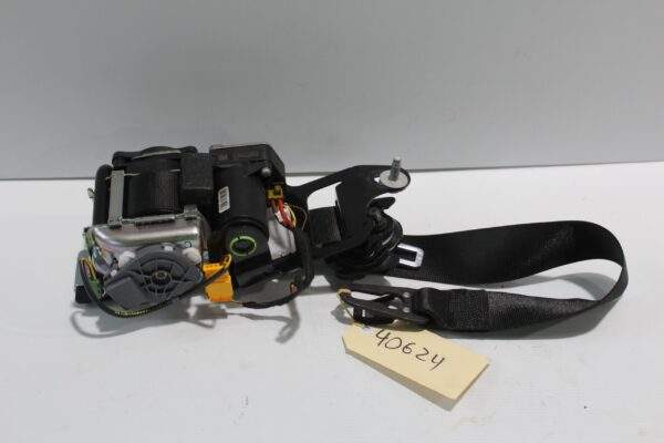 Mercedes Benz W205 C Class Front Left Seat Belt Pre-Tensioner A2058607700
