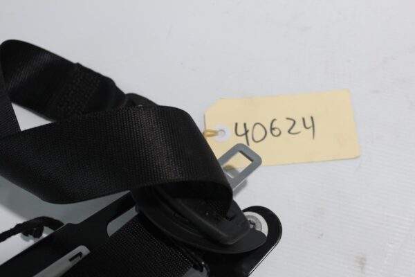 Mercedes Benz W205 C Class Front Left Seat Belt Pre-Tensioner A2058607700