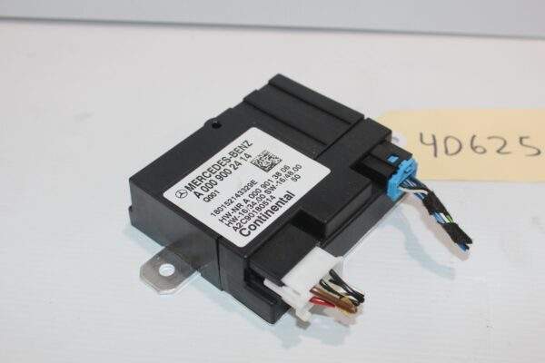 Mercedes Benz W205 C Class Fuel Pump Control Unit Module A0009002414