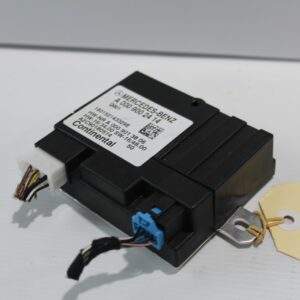 Mercedes Benz W205 C Class Fuel Pump Control Unit Module A0009002414 - Image 9