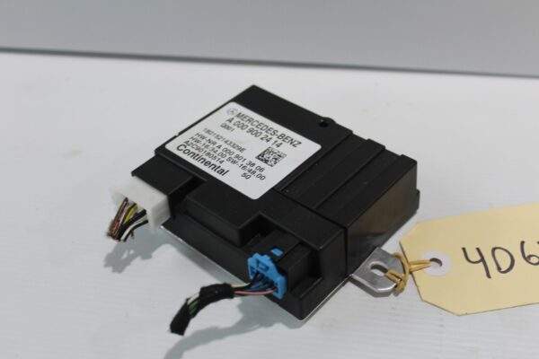 Mercedes Benz W205 C Class Fuel Pump Control Unit Module A0009002414