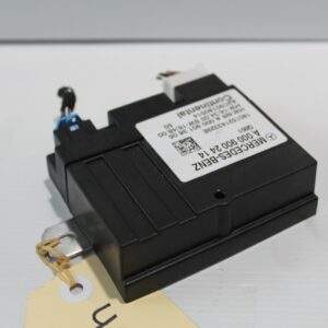 Mercedes Benz W205 C Class Fuel Pump Control Unit Module A0009002414 - Image 8