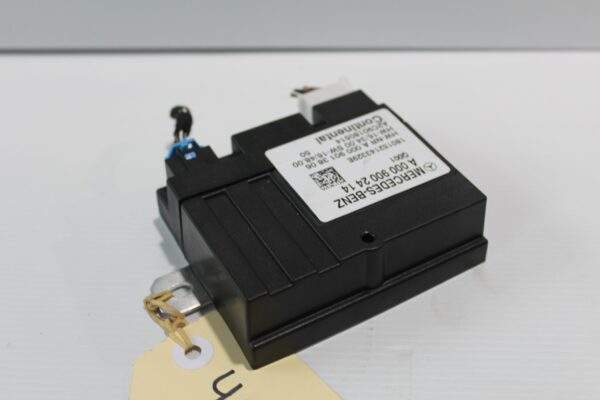 Mercedes Benz W205 C Class Fuel Pump Control Unit Module A0009002414