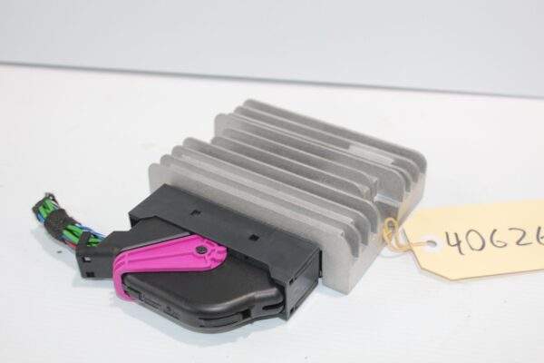 Mercedes Benz W205 W238 C E Class Sound Generator Control Unit A2389008900