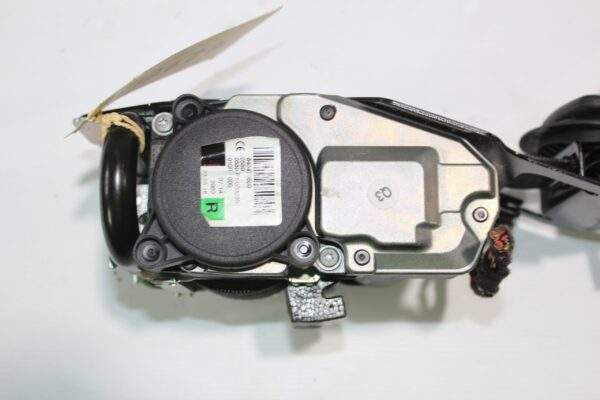 Mercedes Benz W205 C Class Front Right Seat Belt Pre-Tensioner A2058607800