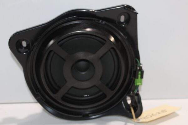 Mercedes Benz W205 C Class Front Left Door Speaker A2058201502, A2058205502