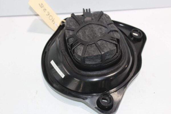 Mercedes Benz W205 C Class Front Left Door Speaker A2058201502, A2058205502