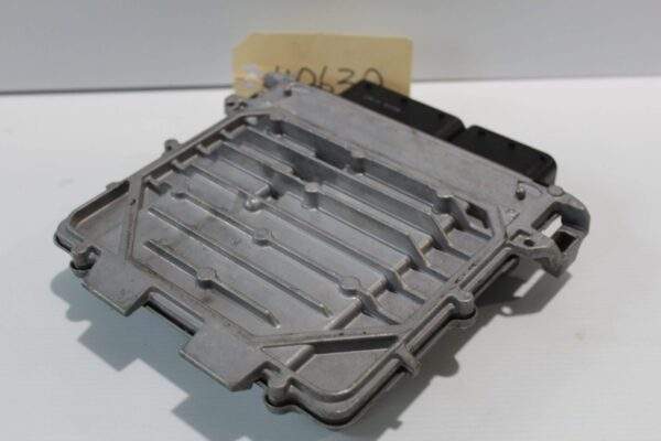 Mercedes Benz W205 C300 M264.920 Engine Control Unit ECU A2649000700 A2649011900