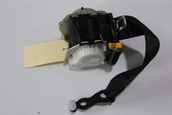 Mercedes Benz W205 C Class Rear Right Seat Belt Pre-Tensioner A2058602485