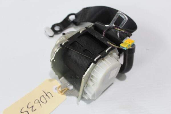 Mercedes Benz W205 C Class Rear Right Seat Belt Pre-Tensioner A2058602485