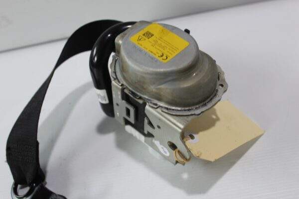 Mercedes Benz W205 C Class Rear Right Seat Belt Pre-Tensioner A2058602485