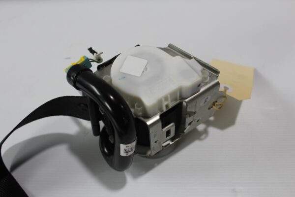 Mercedes Benz W205 C Class Left Right Seat Belt Pre-Tensioner A2058602385
