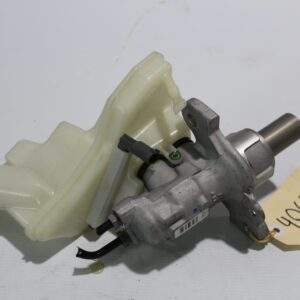 Mercedes Benz W177 A Class Brake Master Cylinder A1774304400, A1774305600 - Image 3