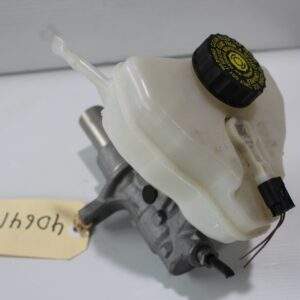Mercedes Benz W205 C Class Brake Master Cylinder A2054300002, A2134300100 - Image 9