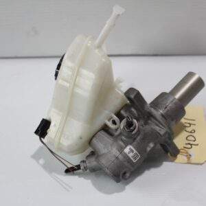 Mercedes Benz W205 C Class Brake Master Cylinder A2054300002, A2134300100 - Image 7
