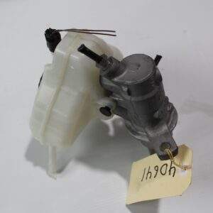 Mercedes Benz W205 C Class Brake Master Cylinder A2054300002, A2134300100 - Image 3