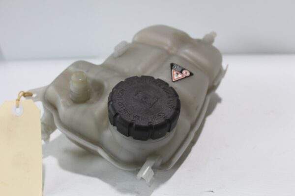Mercedes Benz W177 W118 A CLA Class Coolant Expansion Tank Reservoir A2475000049