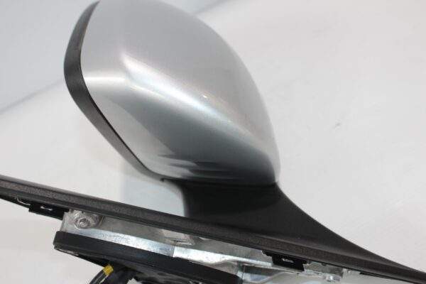 Mercedes Benz W205 C Class Left Mirror Assembly Camera Type A2058102105