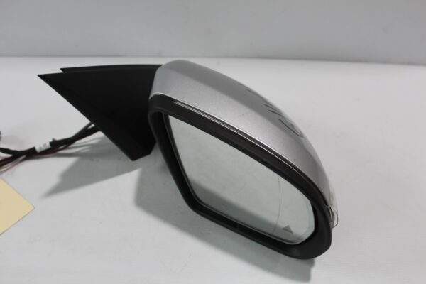 Mercedes Benz W205 C Class Right Mirror Assembly Camera Type A2058101405