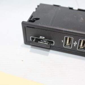 Mercedes Benz W205 W213 C E Class USB Socket Connector A2138200400 - Image 5