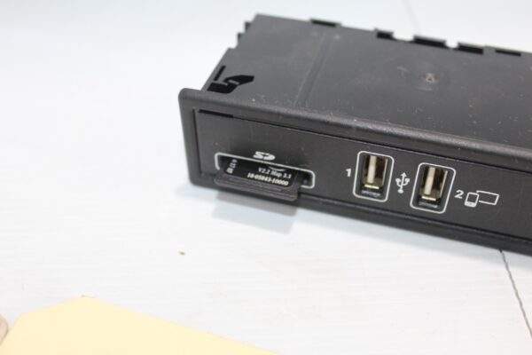 Mercedes Benz W205 W213 C E Class USB Socket Connector A2138200400