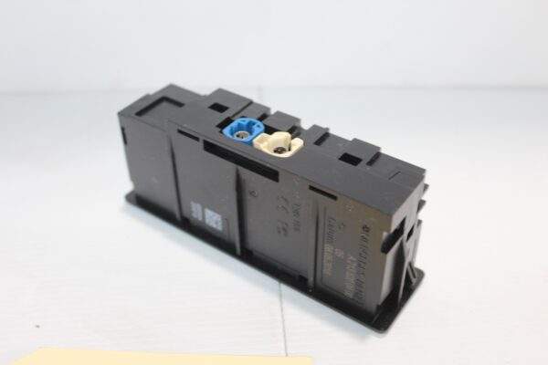 Mercedes Benz W205 W213 C E Class USB Socket Connector A2138200400