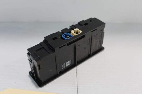 Mercedes Benz W205 W213 C E Class USB Socket Connector A2138200400