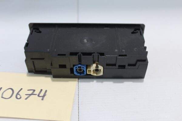 Mercedes Benz W205 W213 C E Class USB Socket Connector A2138200400