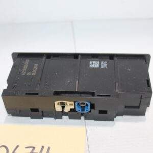 Mercedes Benz W205 W213 C E Class USB Socket Connector A2138200400 - Image 7
