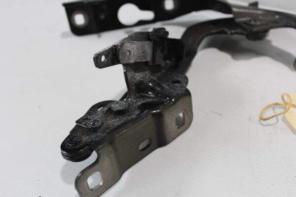 Mercedes Benz W176 A Class Bonnet Hood Hinge Pair A1768800328, A1768800428