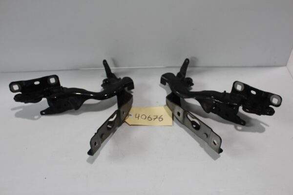 Mercedes Benz W176 A Class Bonnet Hood Hinge Pair A1768800328, A1768800428