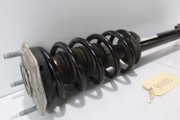 Mercedes Benz W205 C300 Front Shock Absorber Strut A2053209230, A2053207468